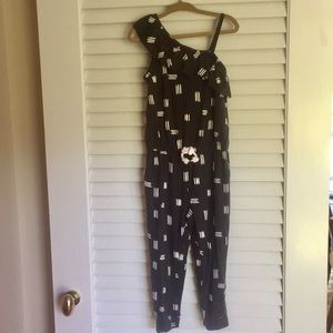 EUC Cat & Jack Romper size 3T